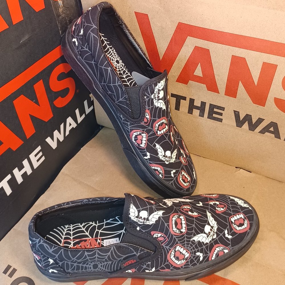 Vans Men's 4/Women's 5.5  Glow in the Dark Frights Black Bats Slip On VN000XG88
